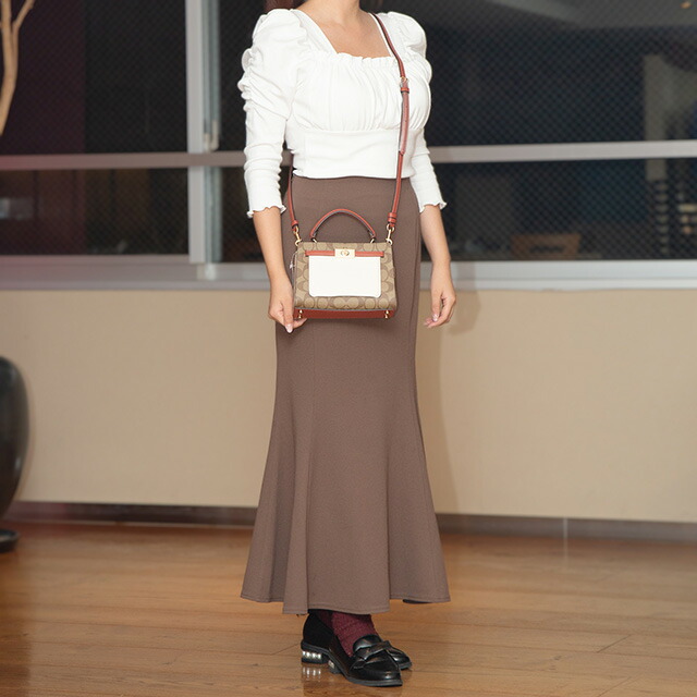 コーチ ハンドバッグ 2way ショルダーバッグ 斜めがけ レディース アウトレット ブランド COACH シグネチャー C8318 IMLOT カーキ ホワイト マルチ ブラウン 軽量 小さめ 手提げ 高級 おしゃれ プレゼント 女性 実用的 かわいい