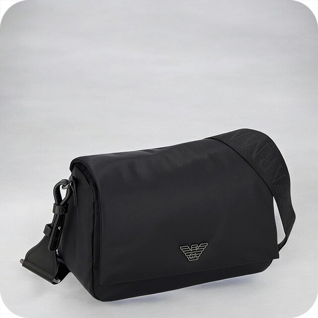 エンポリオ・アルマーニ ショルダーバッグ メンズ EMPORIO ARMANI EM001806-AF13454 ブラック 斜めがけ ブランド 高級 おしゃれ プレゼント 男性 実用的 かっこいい