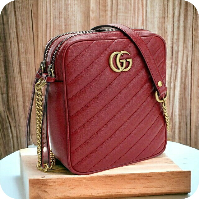 グッチ 斜め掛けショルダーバッグ レディース GUCCI レザー イタリア 550155 レッド系 バッグ 斜めがけ ブランド 高級 おしゃれ プレゼント 女性 実用的 かわいい