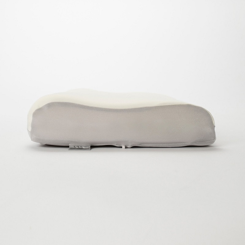 西川 (Nishikawa) エンジェルフロート やさしく支える枕 低め 一年中ふわふわ 空気孔で通気性アップ ストレスフリーな快眠 仰向け 横向き寝 - 1
